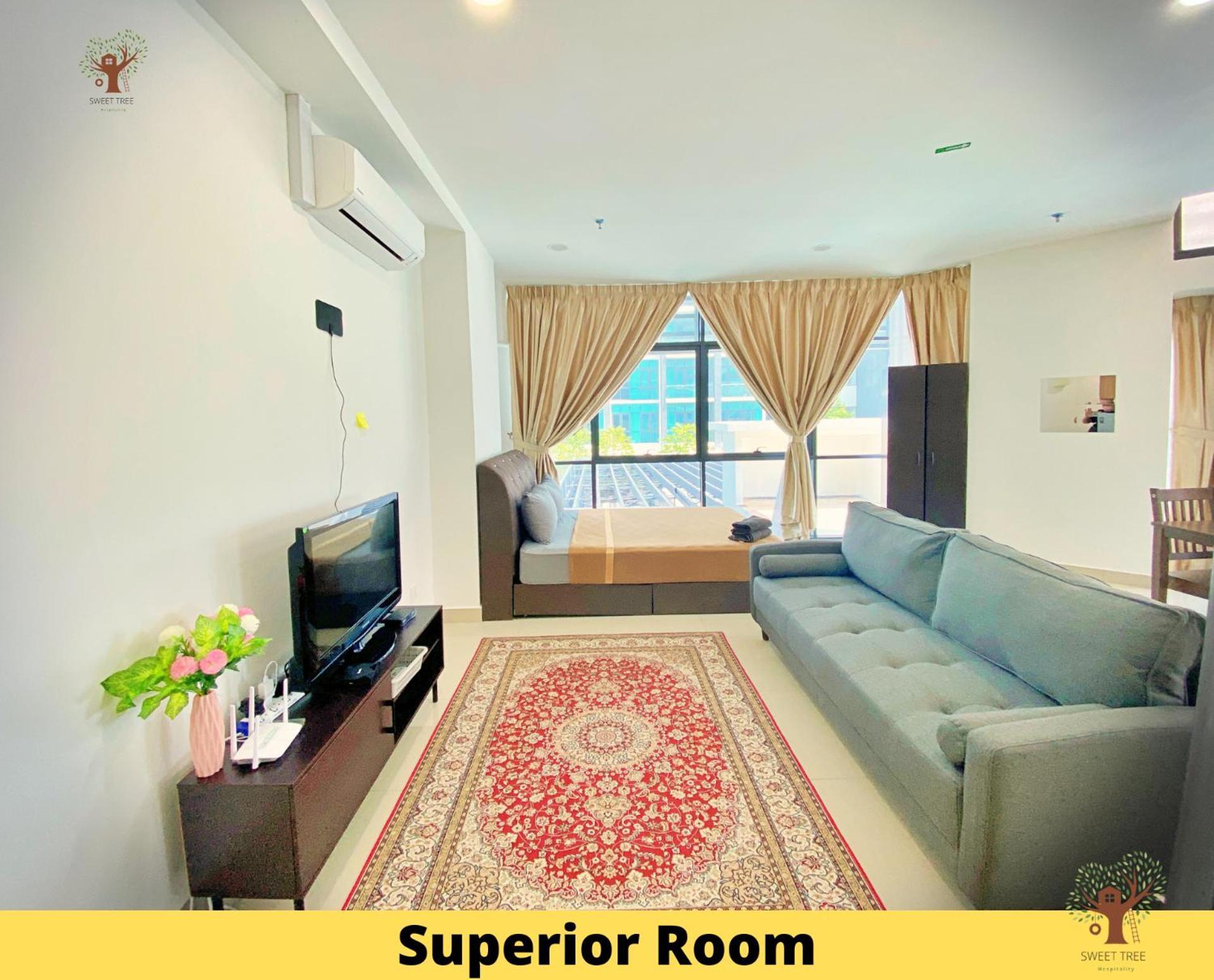 Sweet Tree Homestay Петалинг Джая Стая снимка